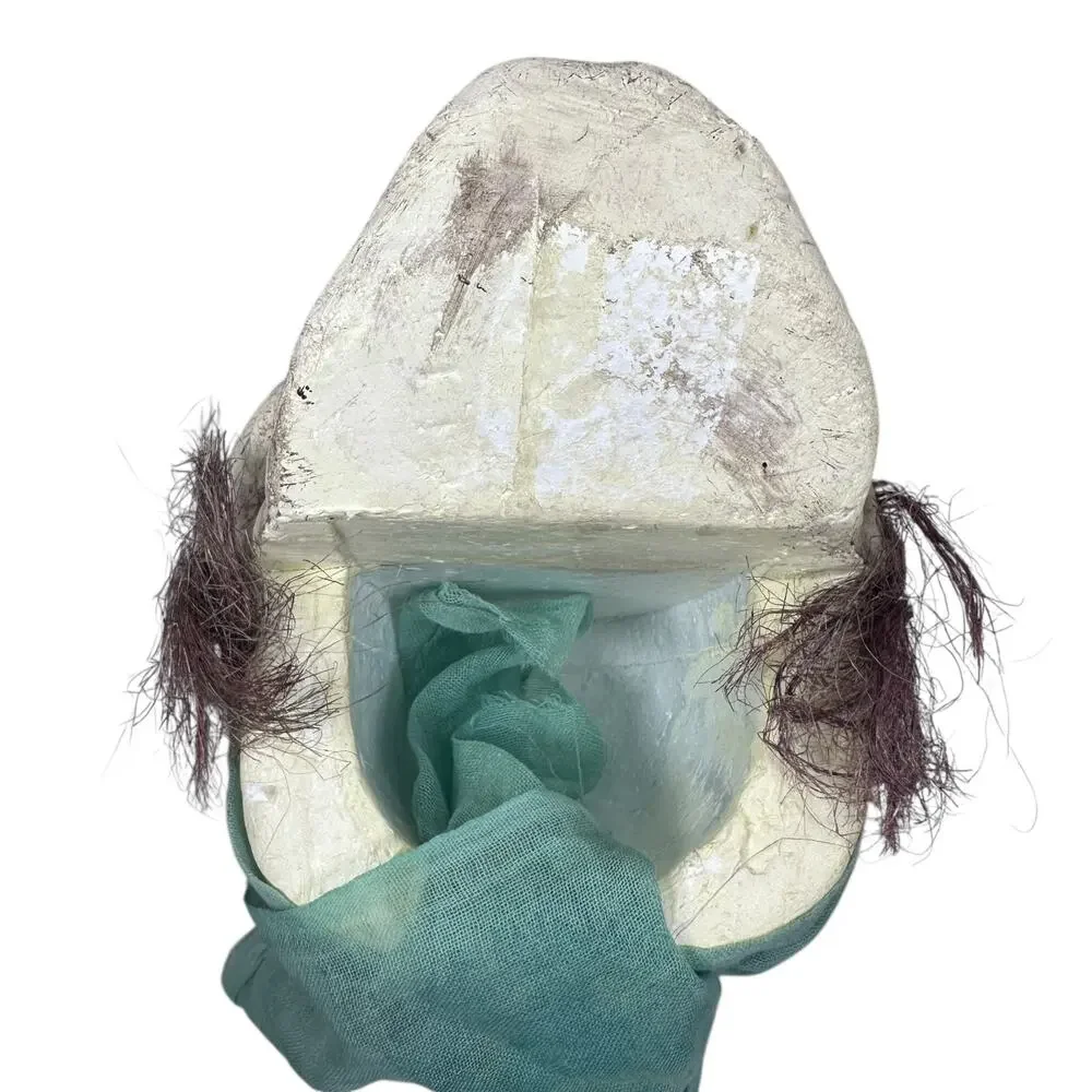 Unbranded vtg styrofoam